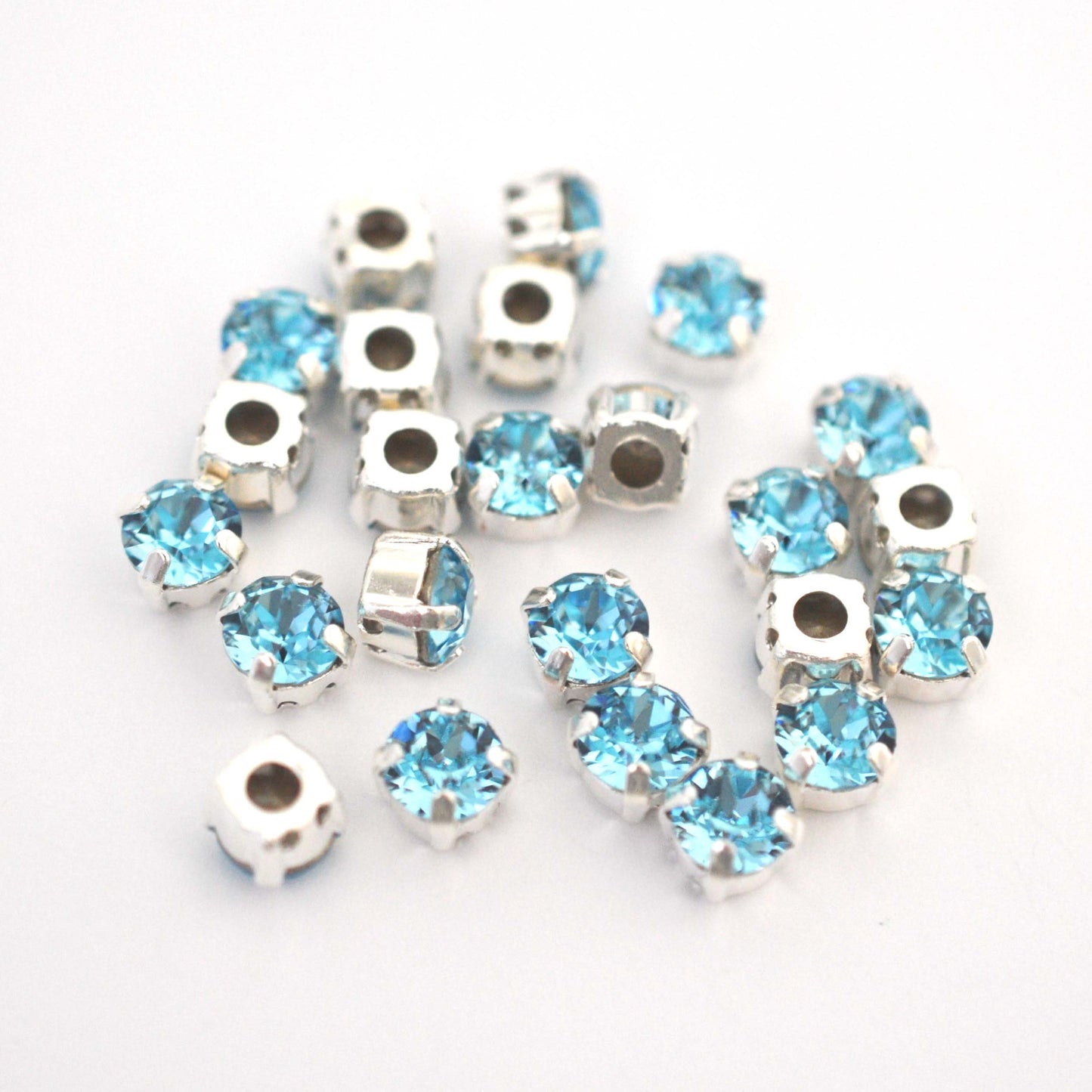 Aquamarine (Aqua) Sew On Set Barton Crystal Chaton Montees 6mm, 29ss