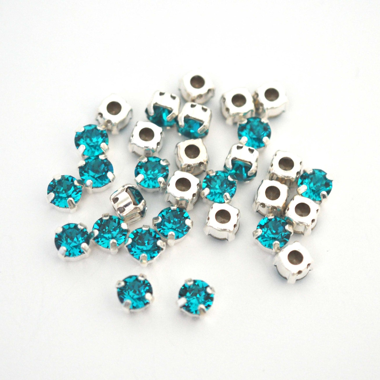 Blue Zircon Sew On Set Barton Crystal Chaton Montees 6mm, 29ss