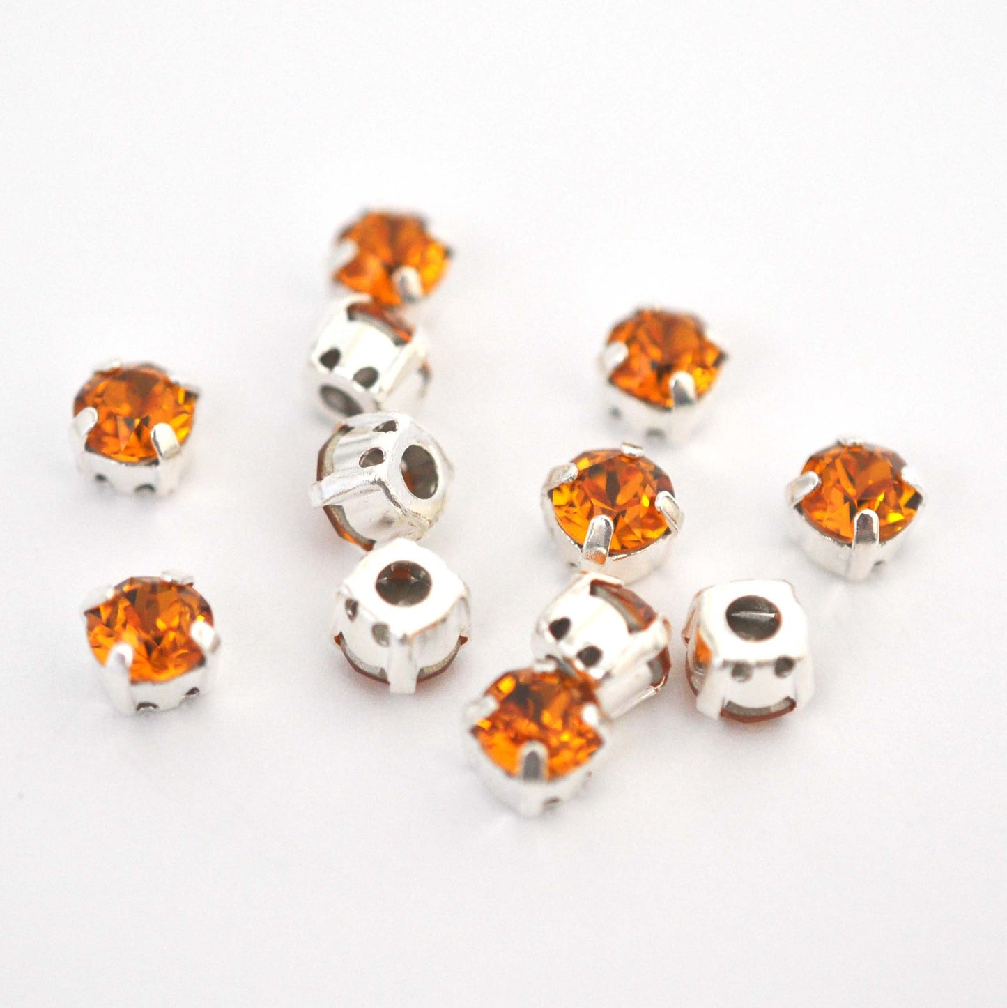 Topaz Sew On Set Barton Crystal Chaton Montees 6mm, 29ss