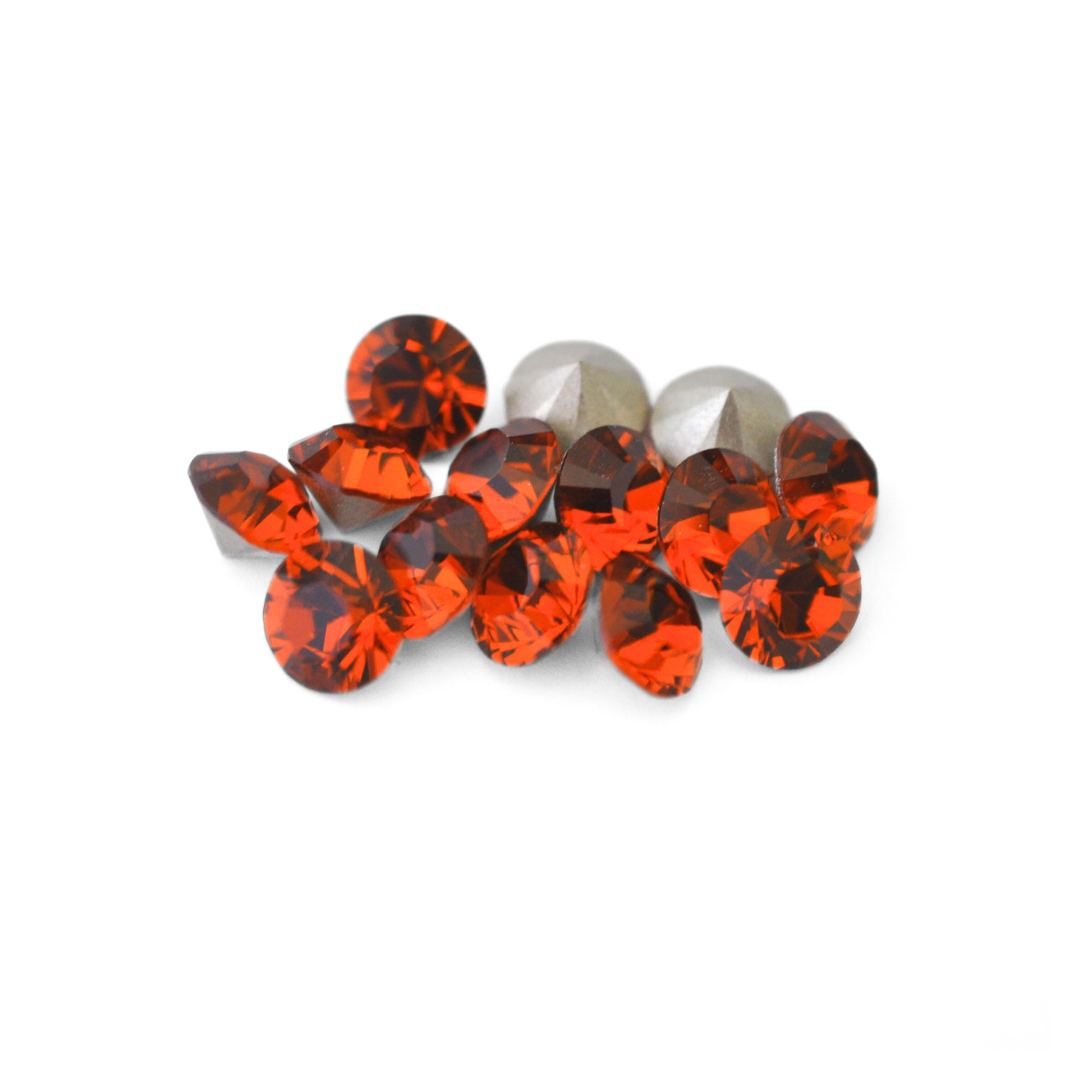 Round Austrian Crystal Article 1028 Chatons in the color Indian Red displayed on a white background. 