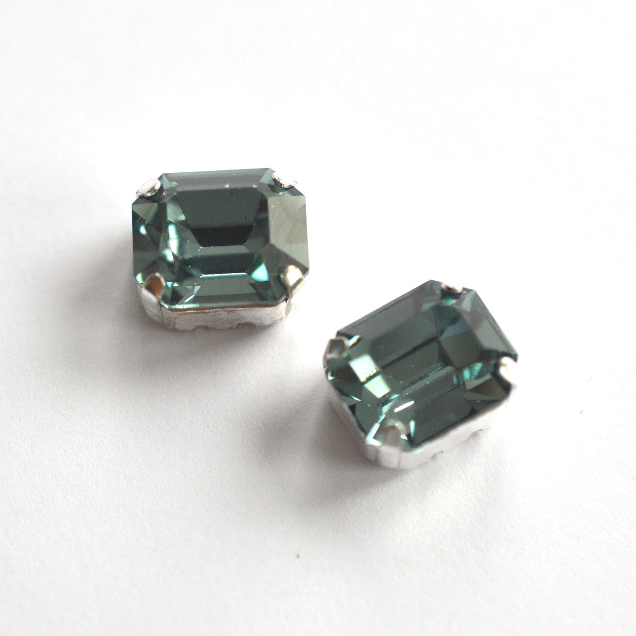 Indian Sapphire 12x10mm Octagon Sew On Crystals - 2 Pieces