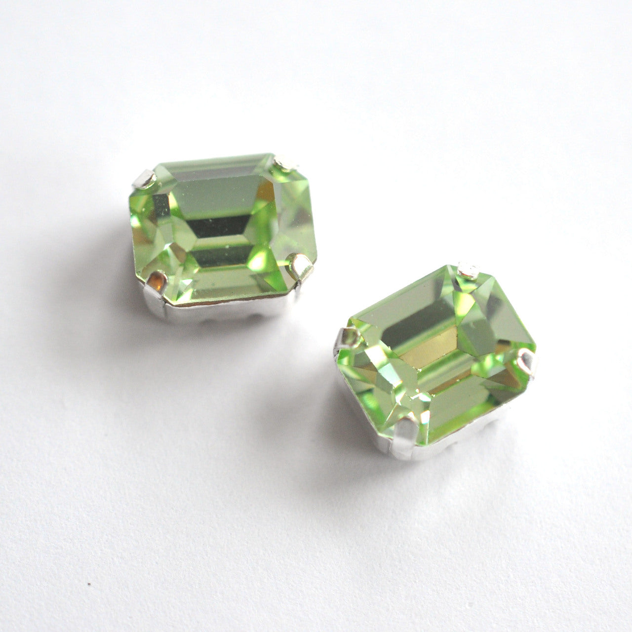 Chrysolite 12x10mm Octagon Sew On Crystals - 2 Pieces