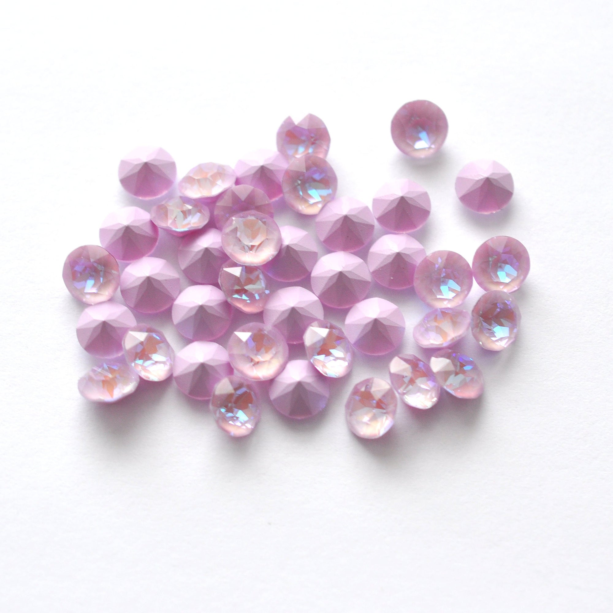 Lavender DeLite 1088 Pointed Back Chaton Barton Crystal 29ss, 6mm