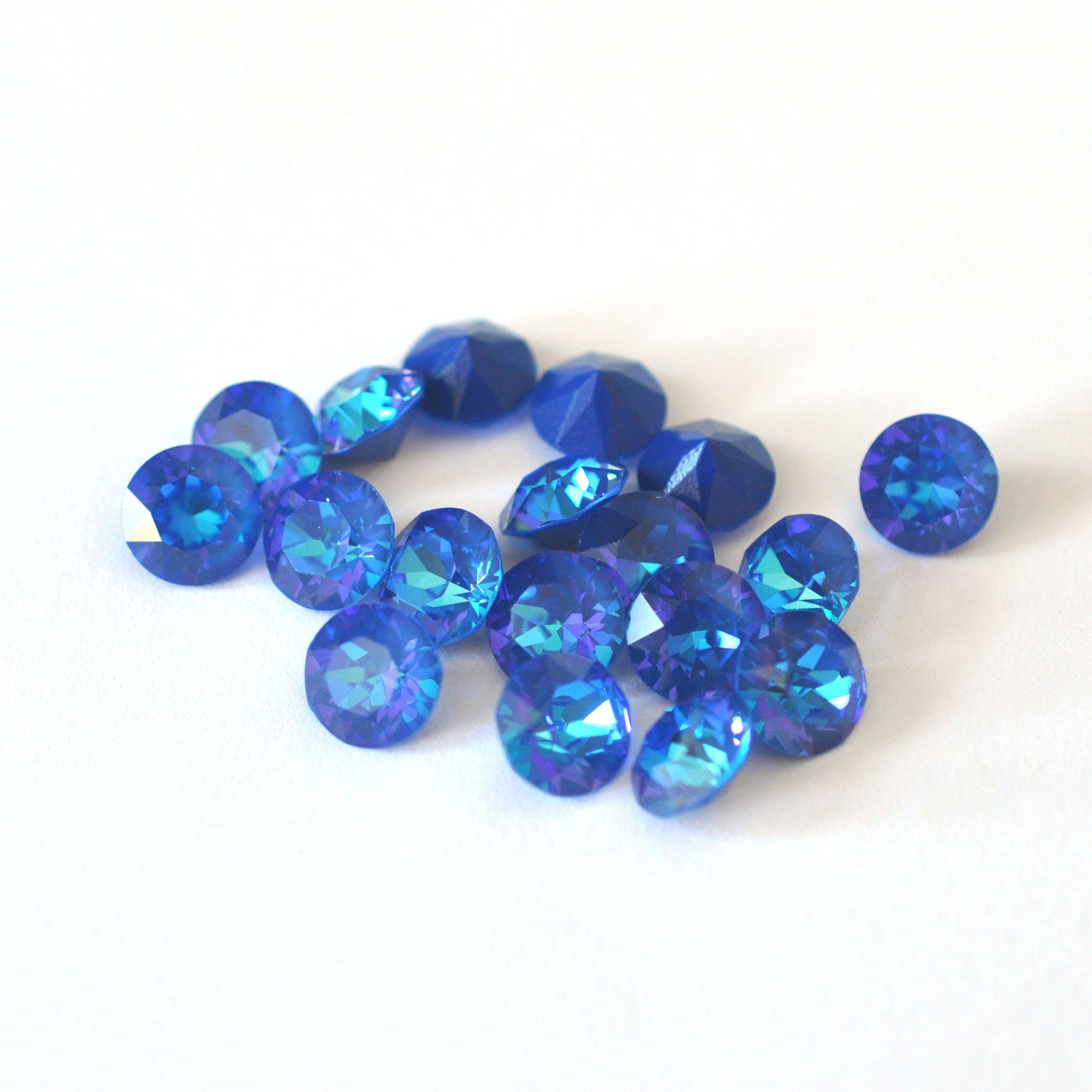 Royal Blue Delite 1088 Pointed Back Chaton Barton Crystal 39ss, 8mm