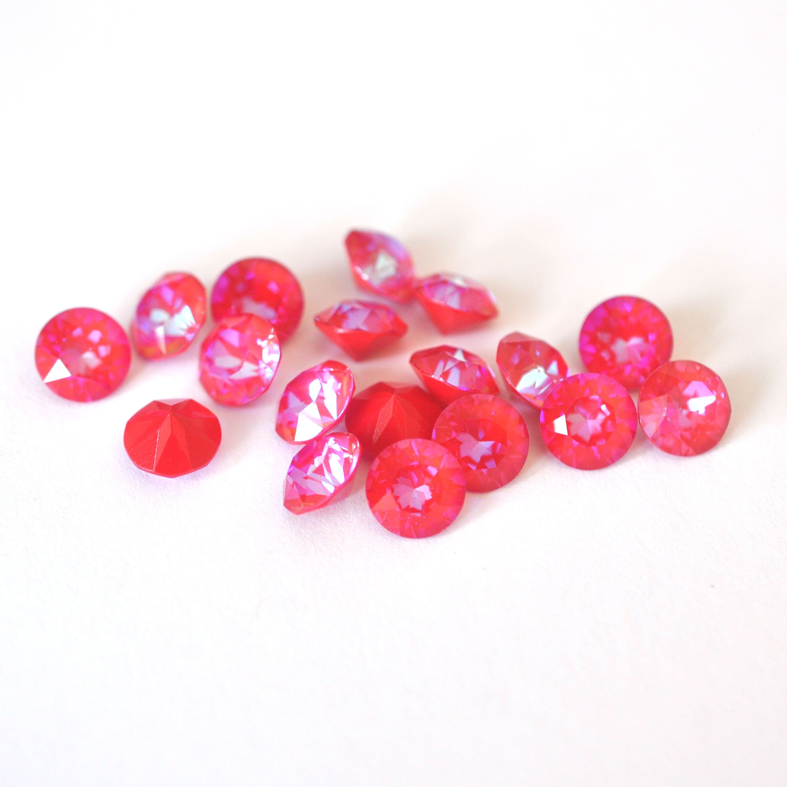 Royal Red Delite 1088 Pointed Back Chaton Barton Crystal 39ss, 8mm