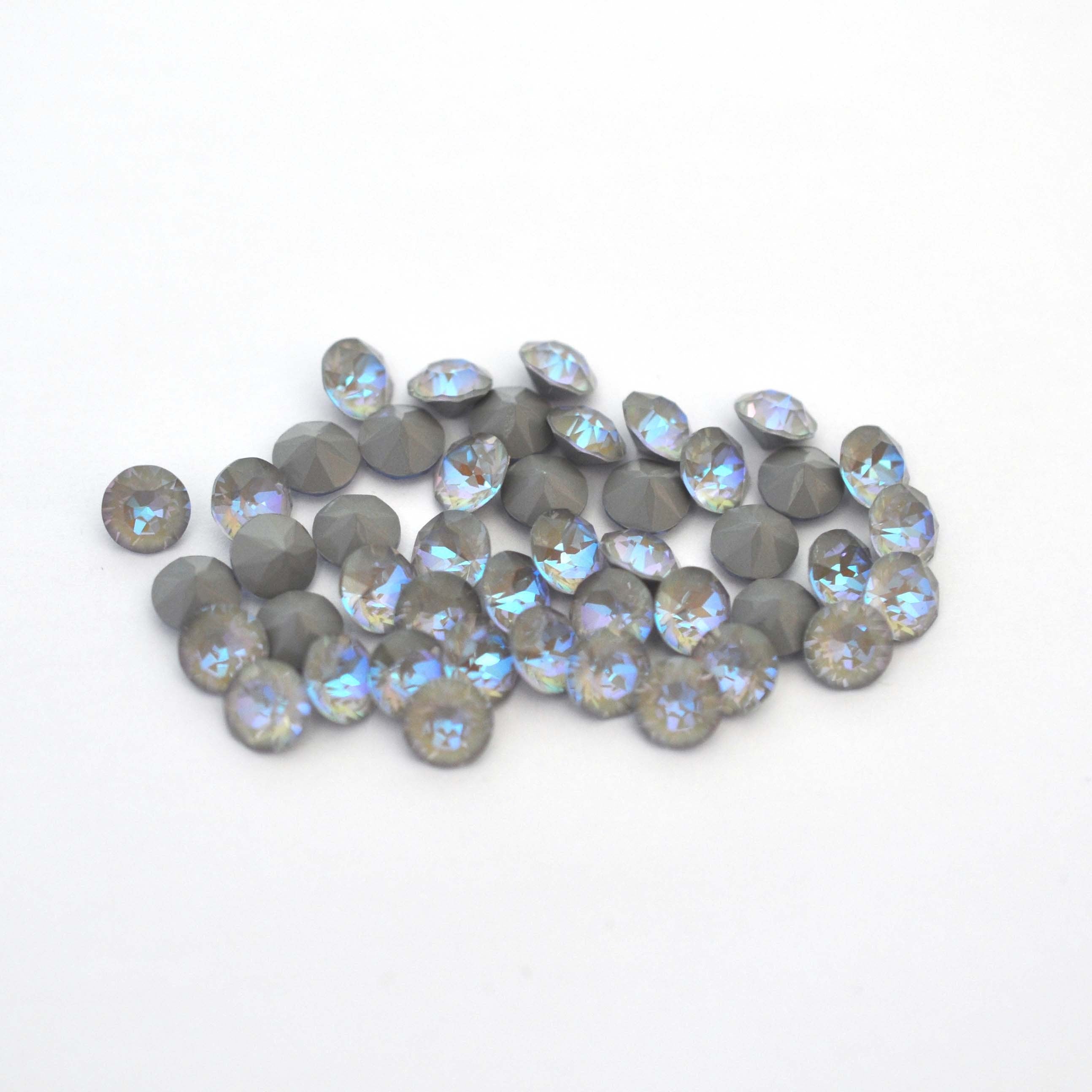 Serene Gray Delite 1088 Pointed Back Chaton Barton Crystal 29ss, 6mm