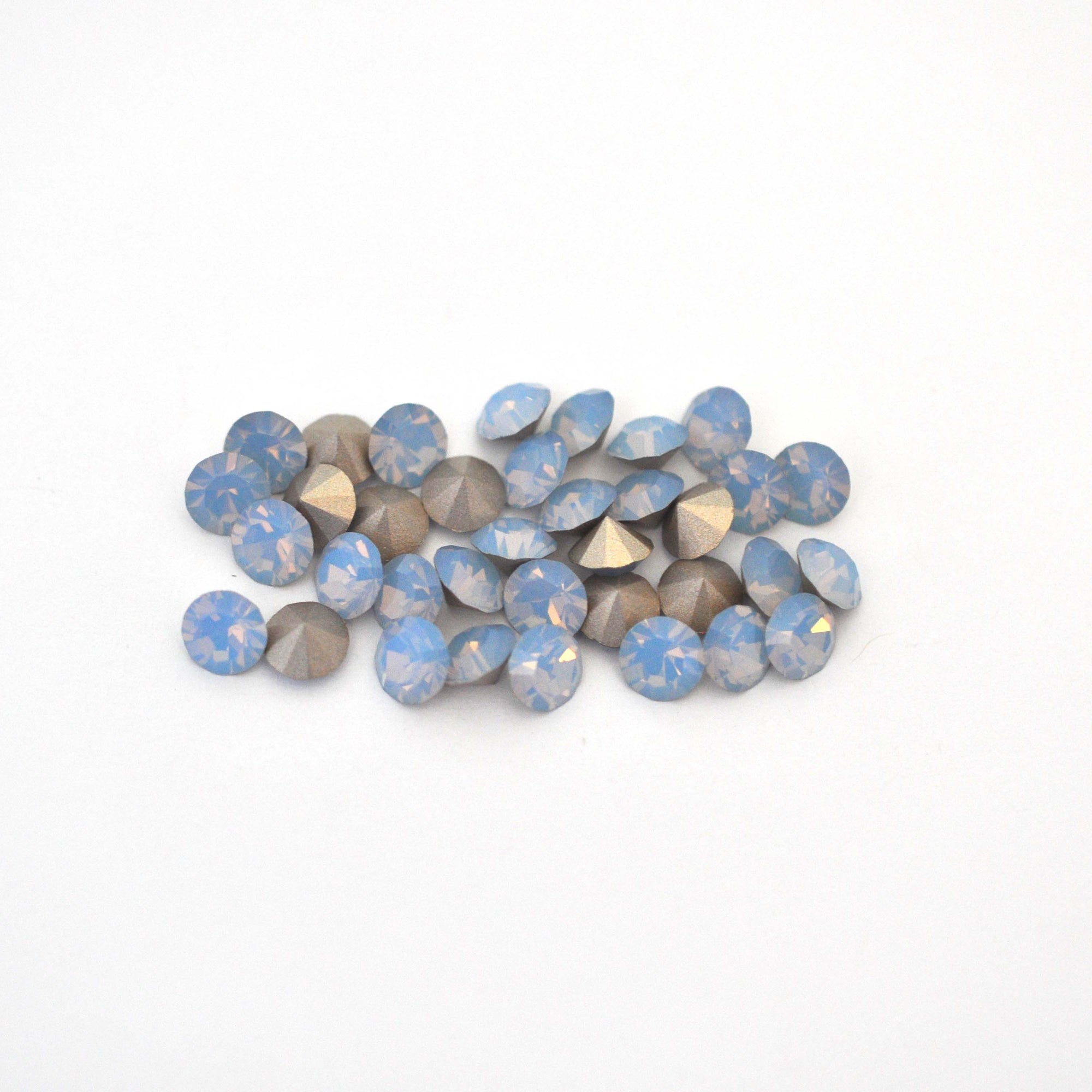 Light Sapphire Opal 29ss 1028 Preciosa Maxima Chatons
