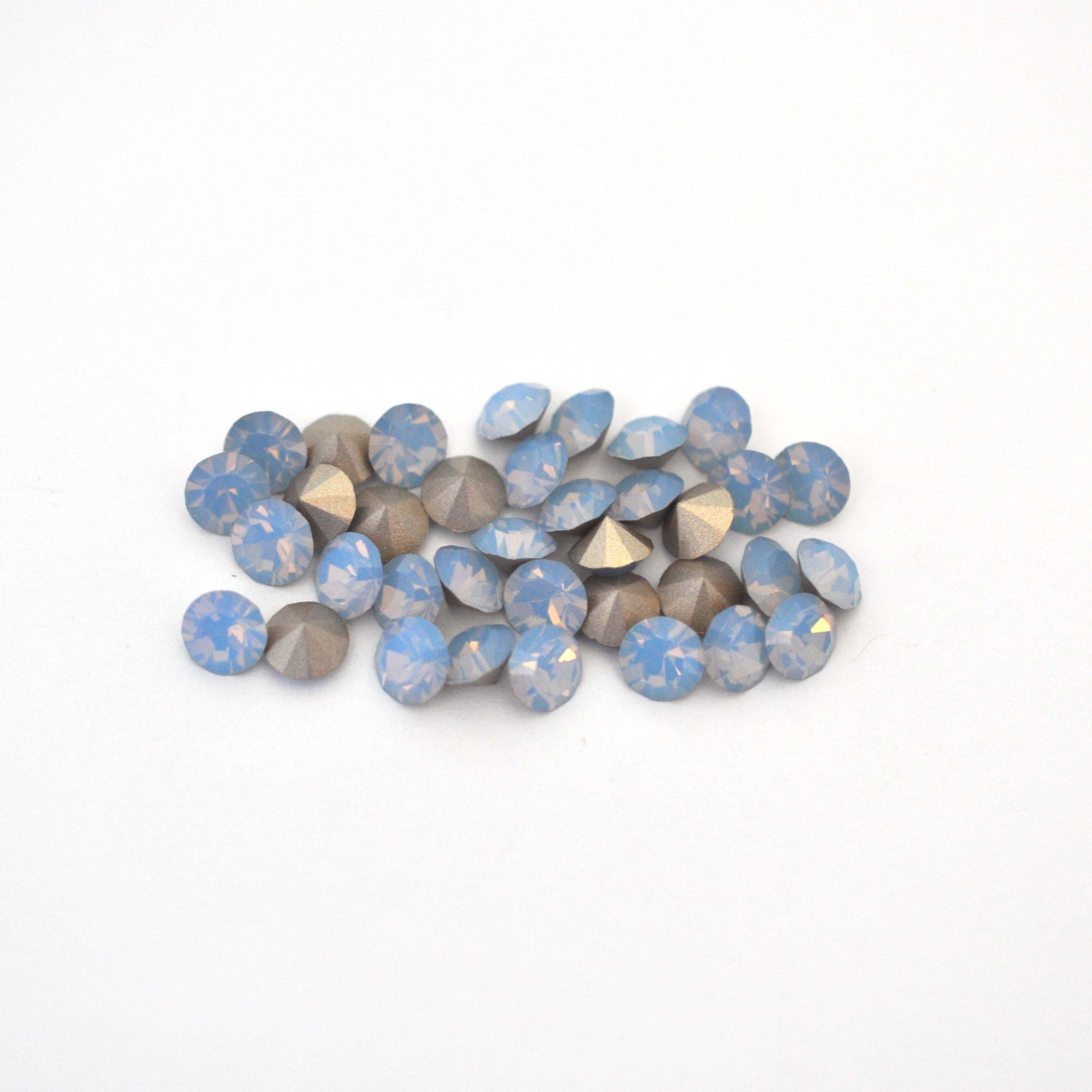 Light Sapphire Opal 29ss 1028 Preciosa Maxima Chatons