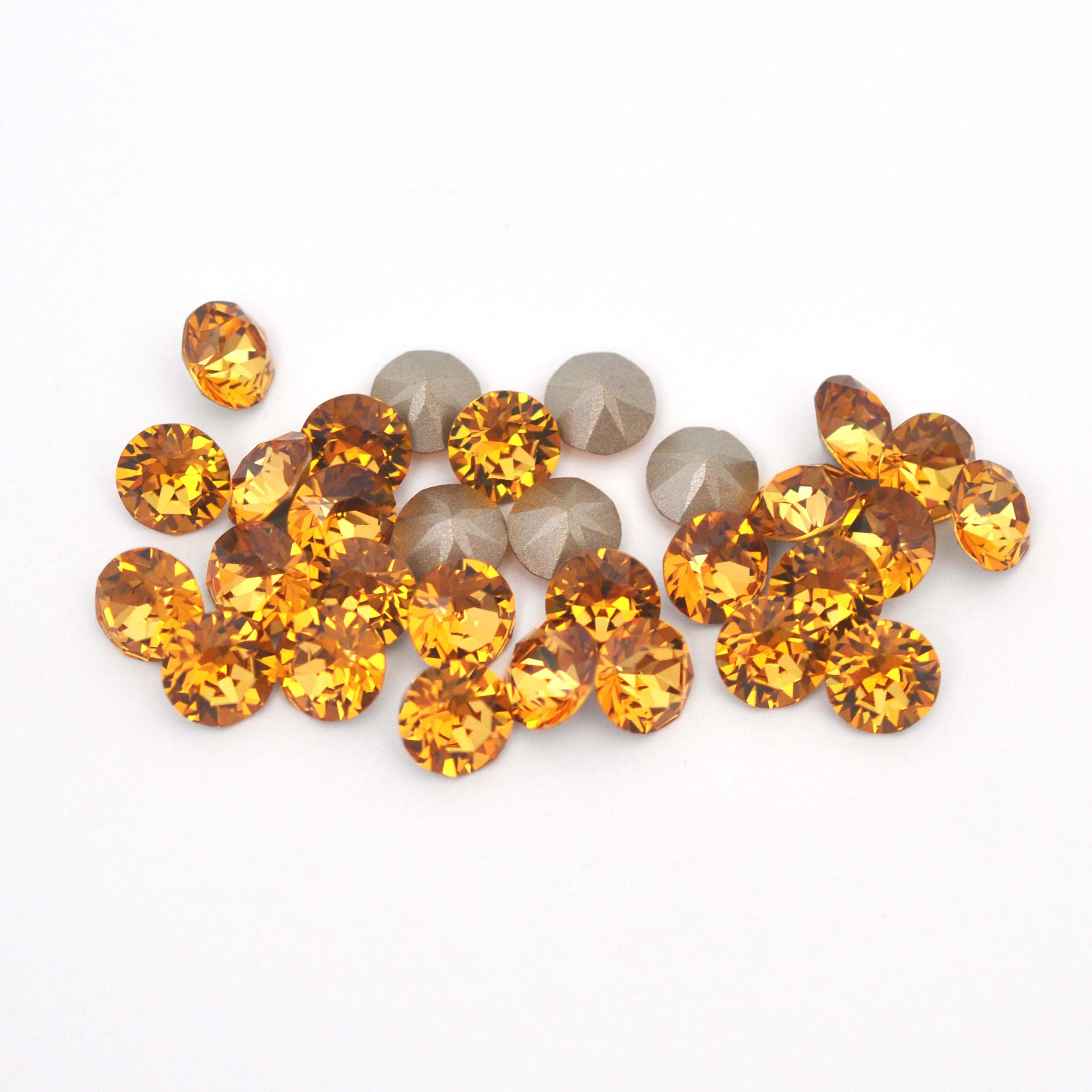Golden Topaz 1088 Pointed Back Chaton Barton Crystal 39ss, 8mm