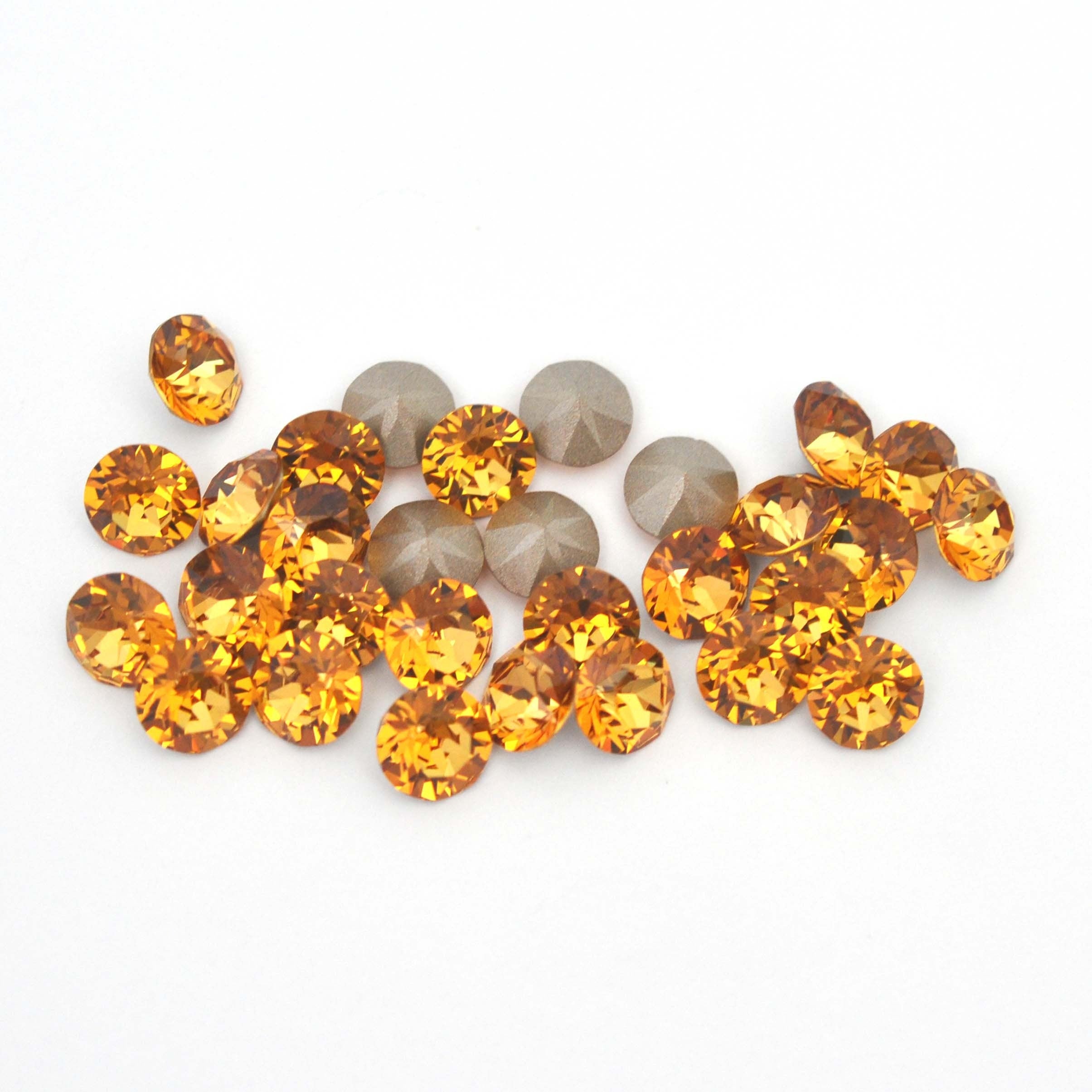 Golden Topaz 1088 Pointed Back Chaton Barton Crystal 39ss, 8mm