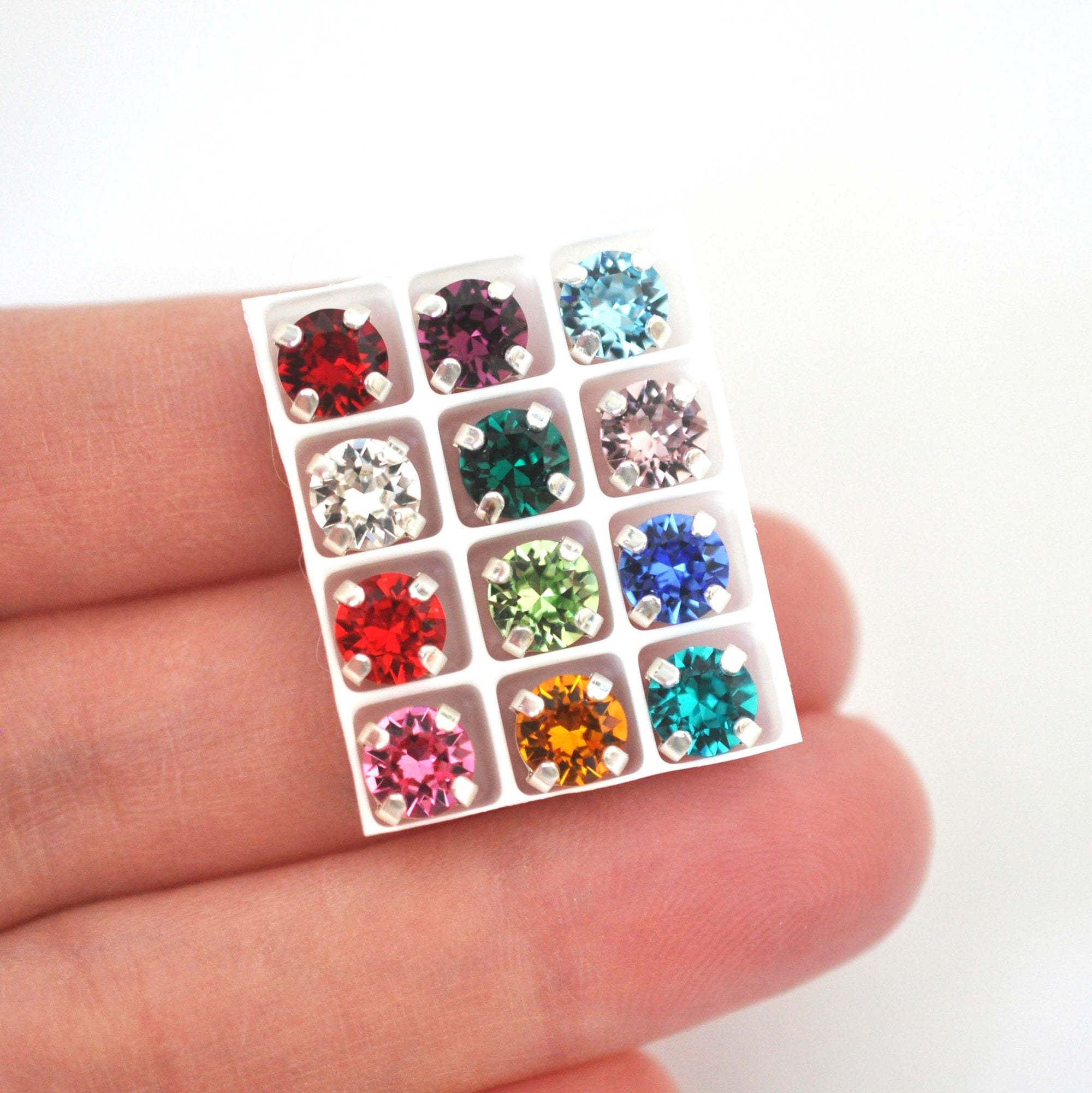 Birthstone Collection Sew On Set Barton Crystal Chaton Montees 6mm, 29ss
