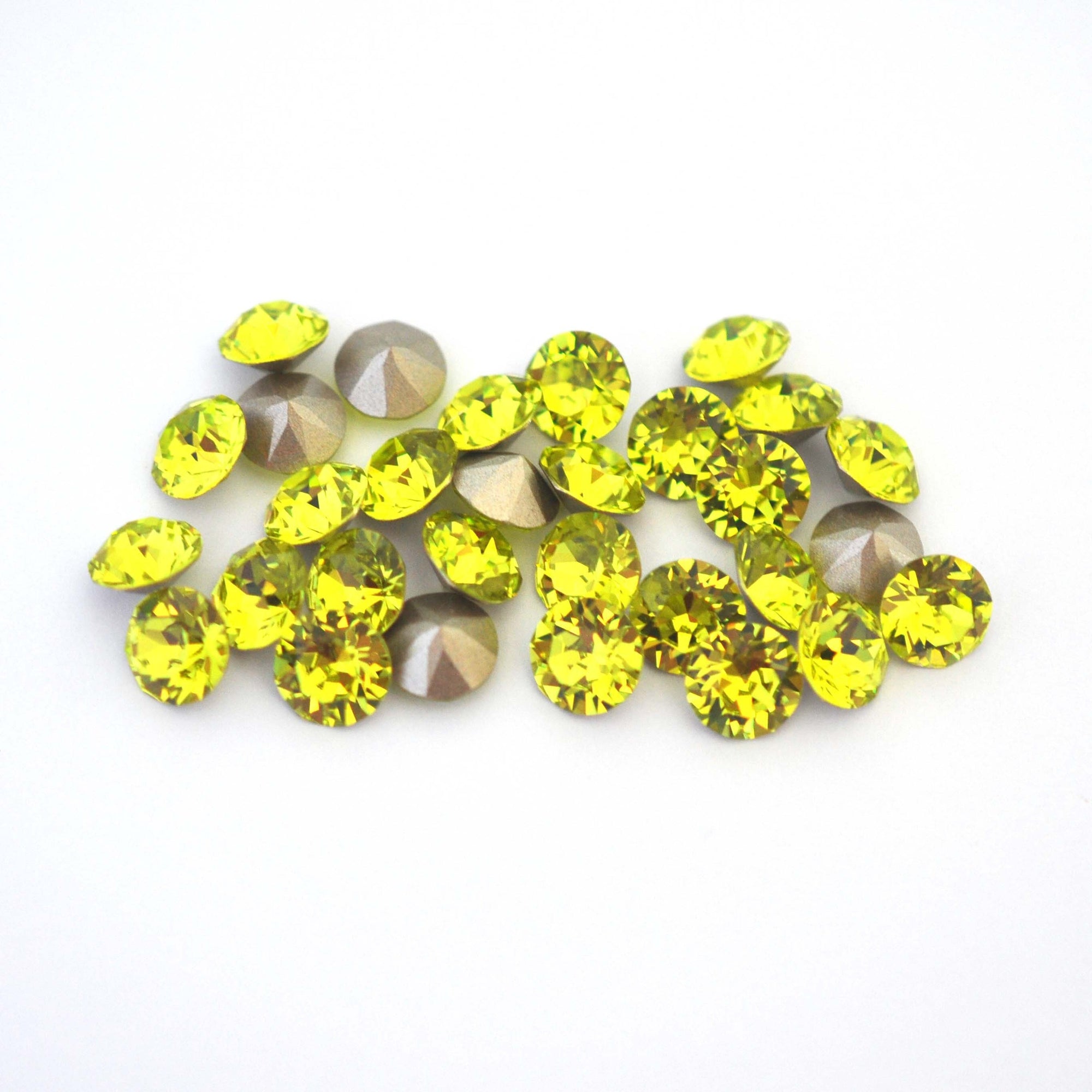 Citrus Green 1088 Pointed Back Chaton Barton Crystal 39ss, 8mm