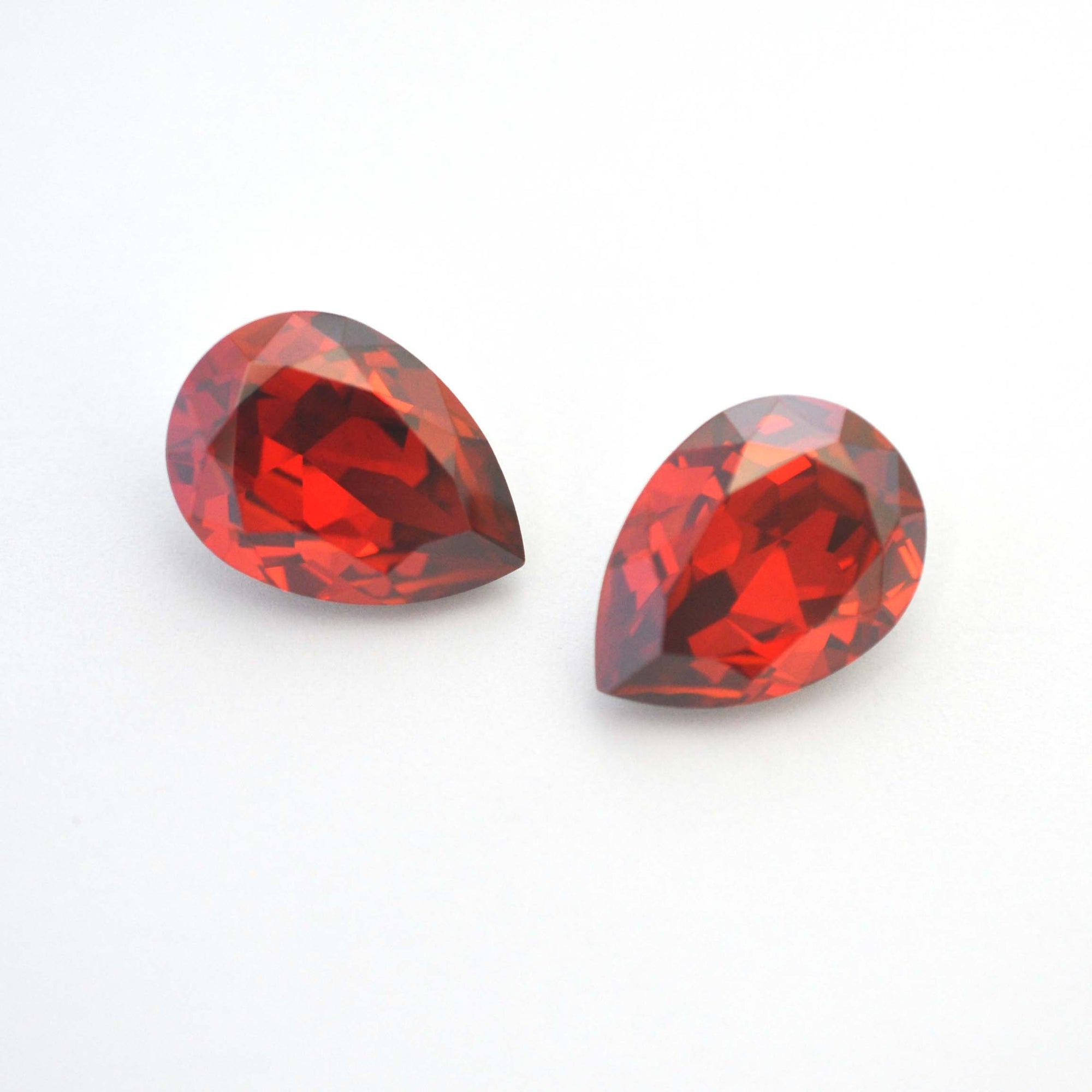 Red Magma Pear Shape 4320 Barton Crystal 18x13mm