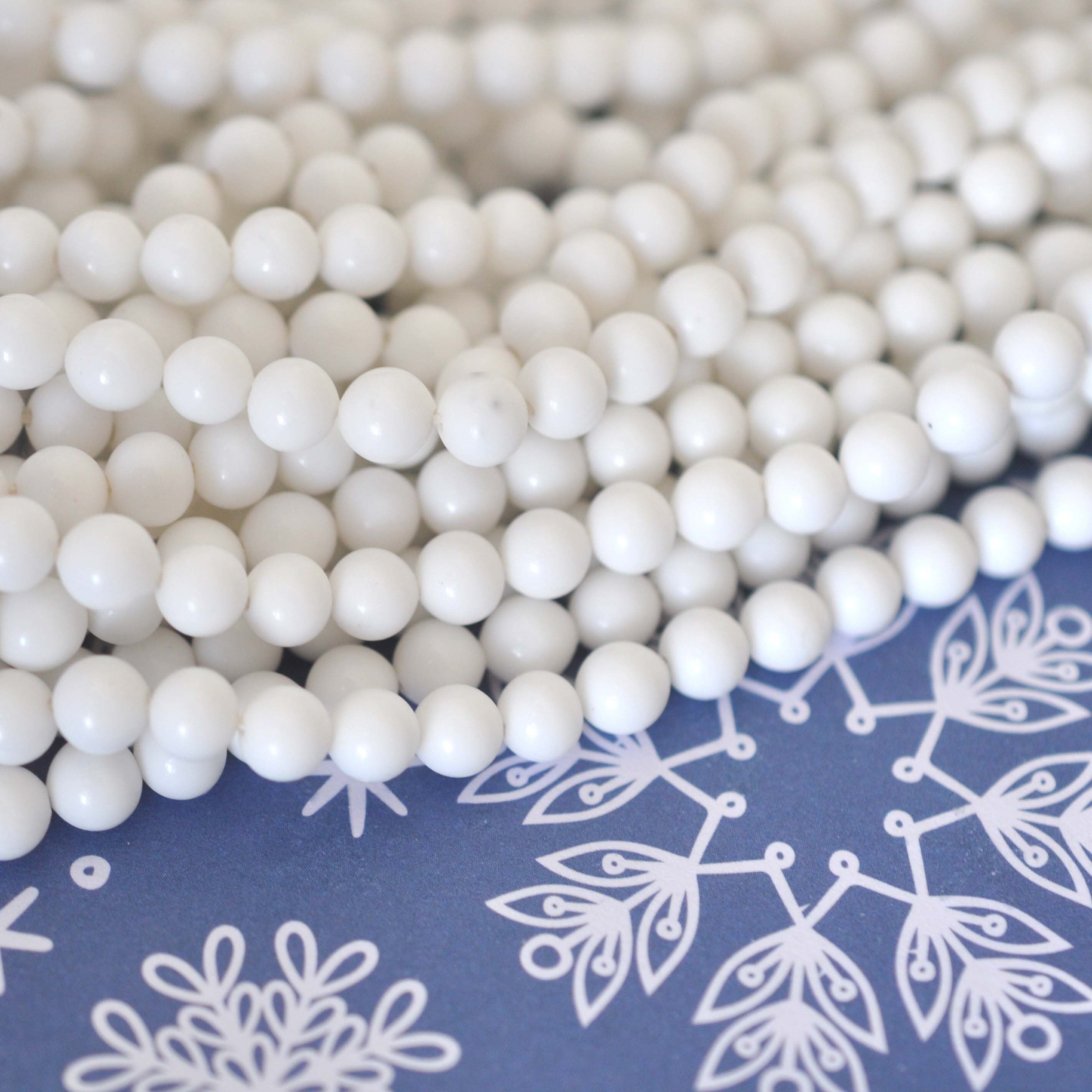 Flurries 6MM White Round Opaque Glass Beads Vintage Cherry Brand - 100 Beads