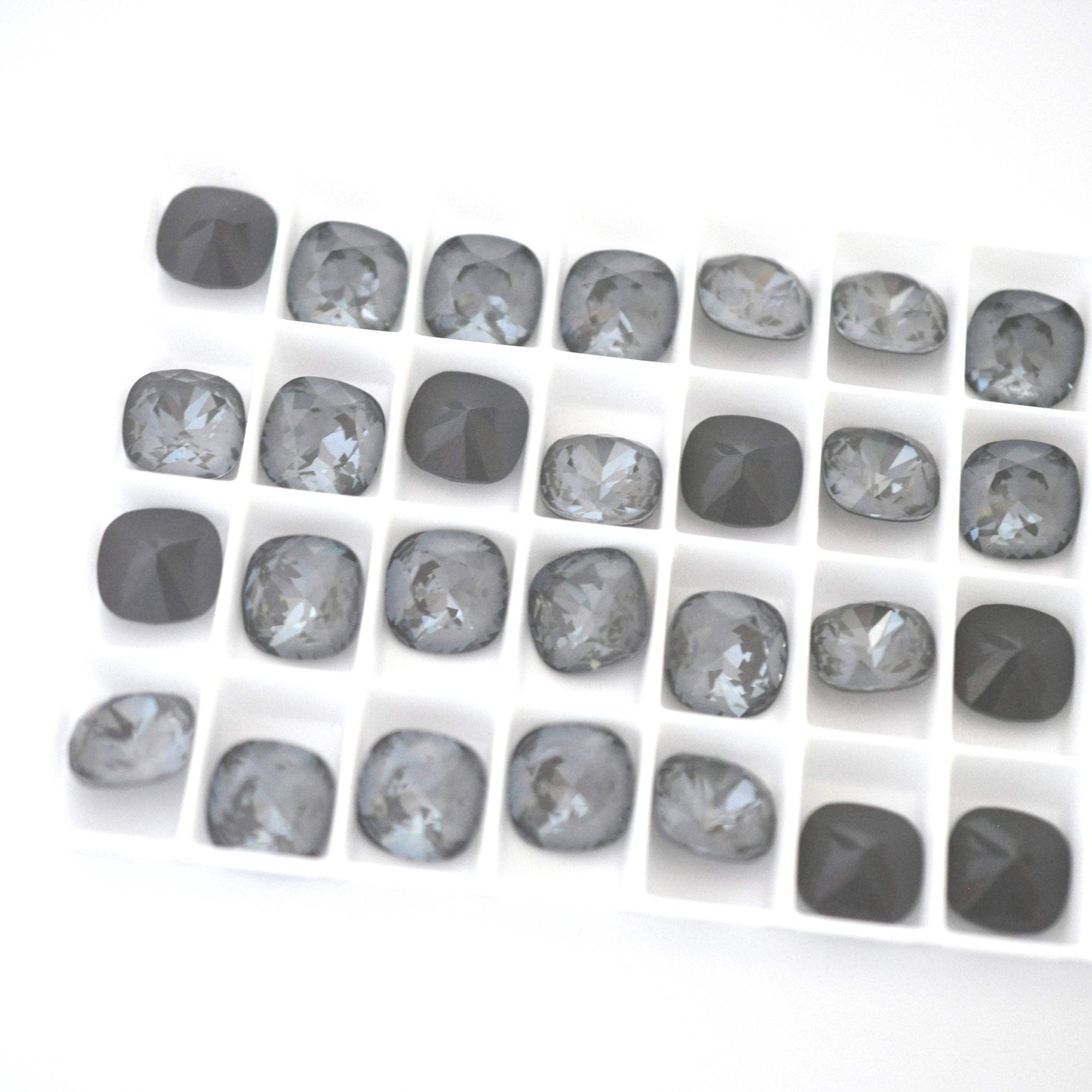 Dark Grey Ignite 4470 Cushion Cut Barton Crystal 12mm