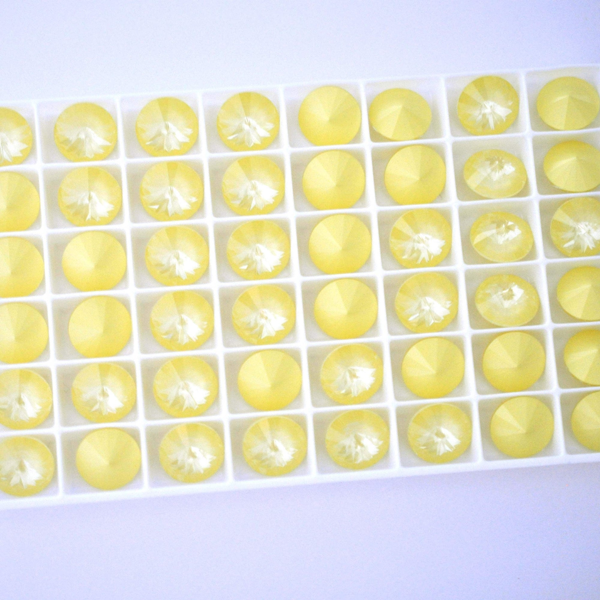 Soft Yellow Ignite 1122 Rivoli Barton Crystal 12mm