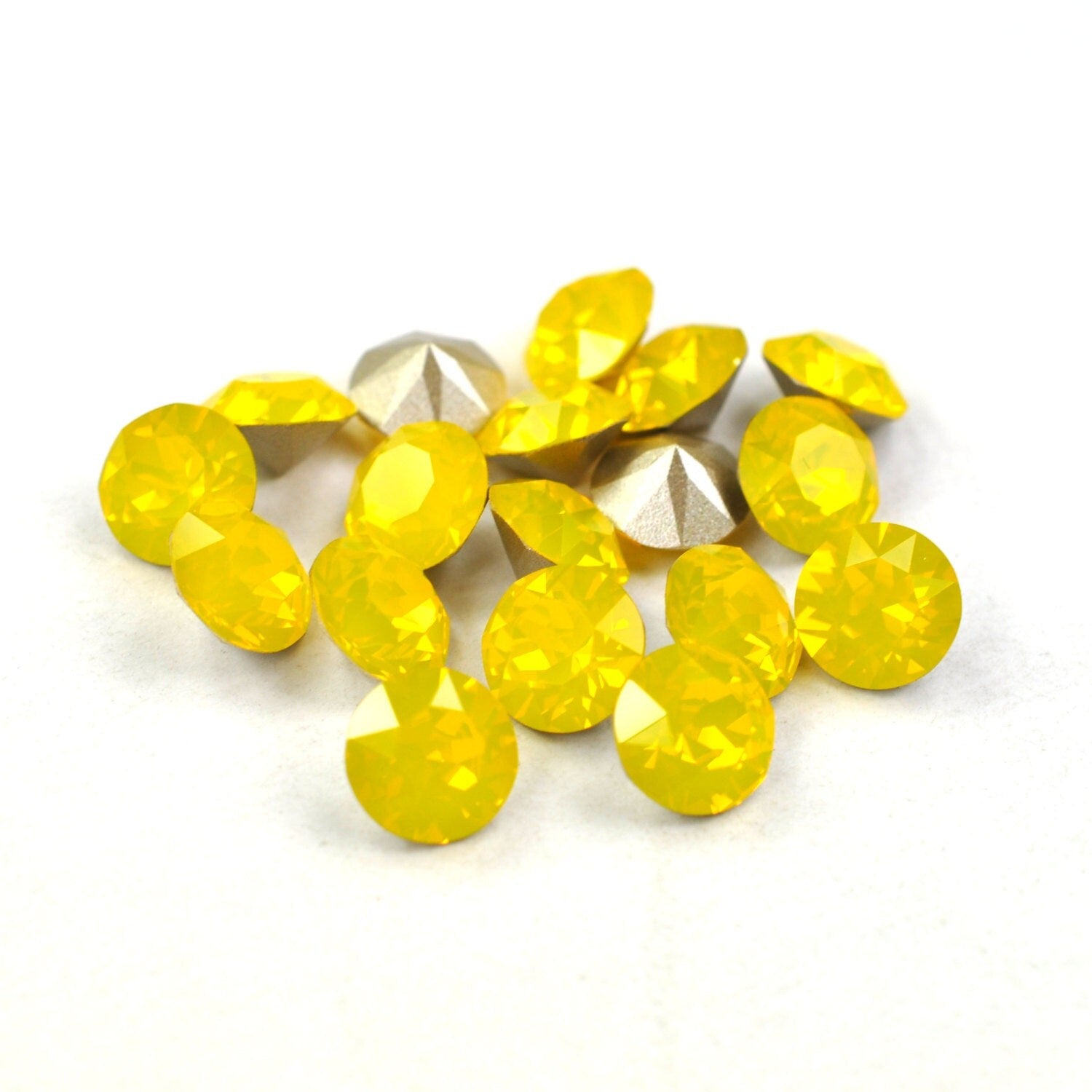 Yellow Opal 1088 Pointed Back Chaton Barton Crystal 39ss, 8mm